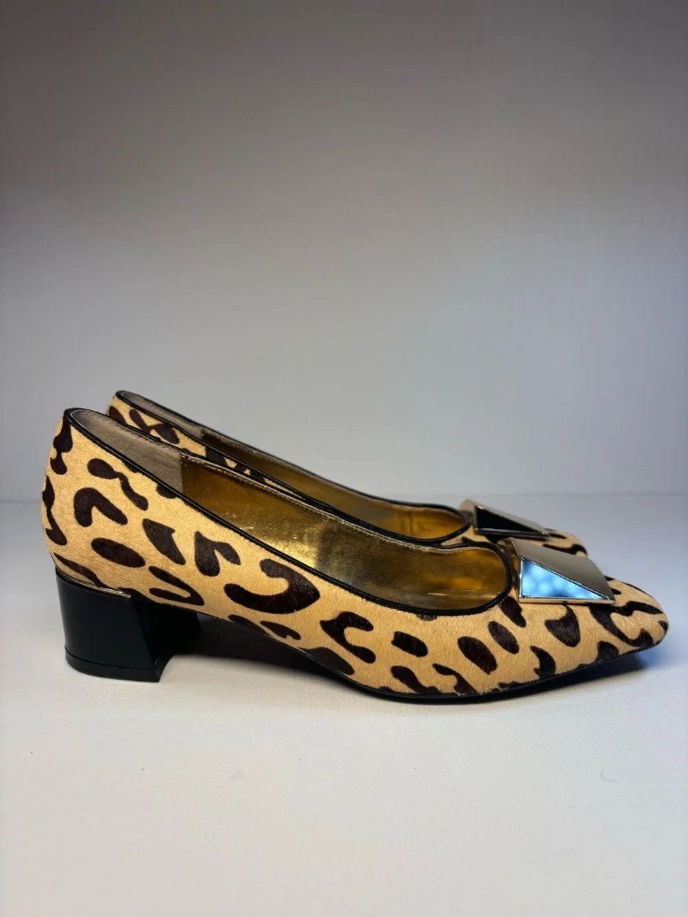 Isaac Mizrahi NY Leopard Calf Hair Block Heel Pumps S 8.5 Animal Print Statement